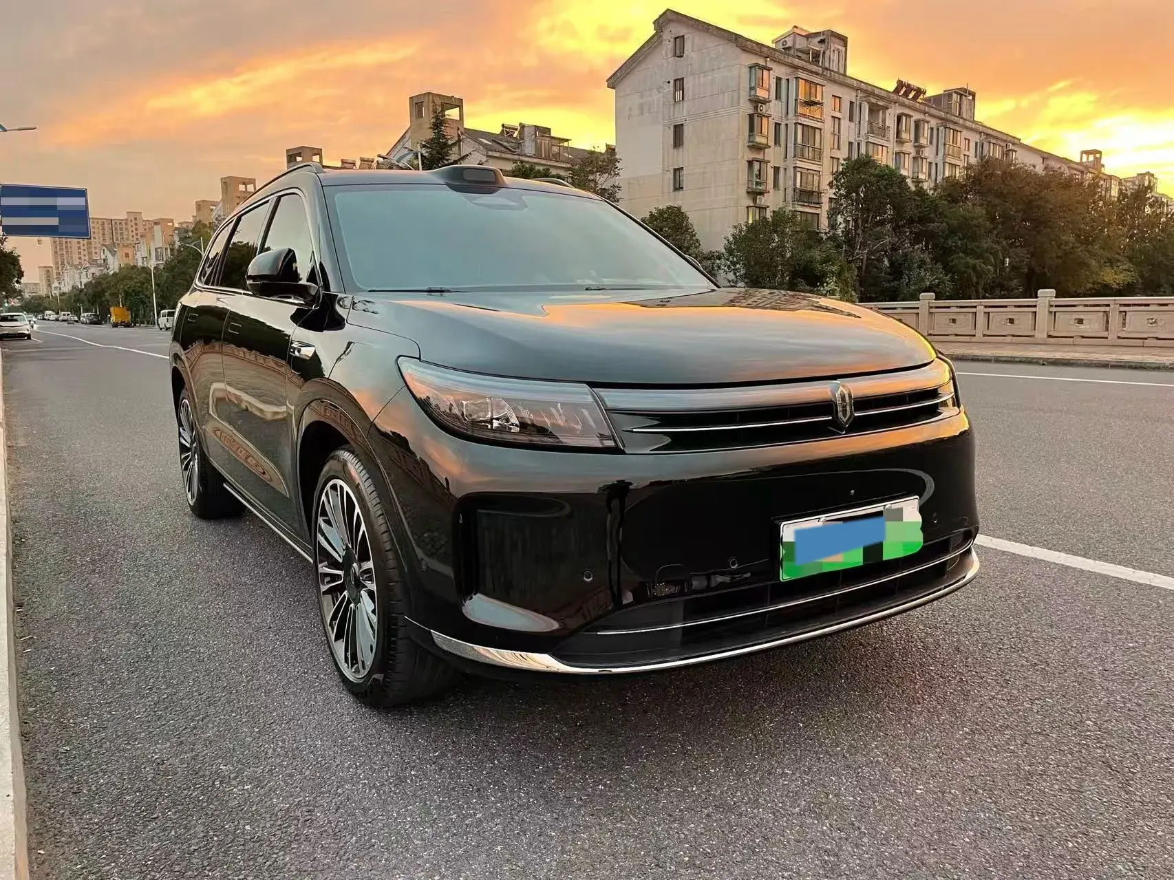 2024 AITO AITO thumbnail 3