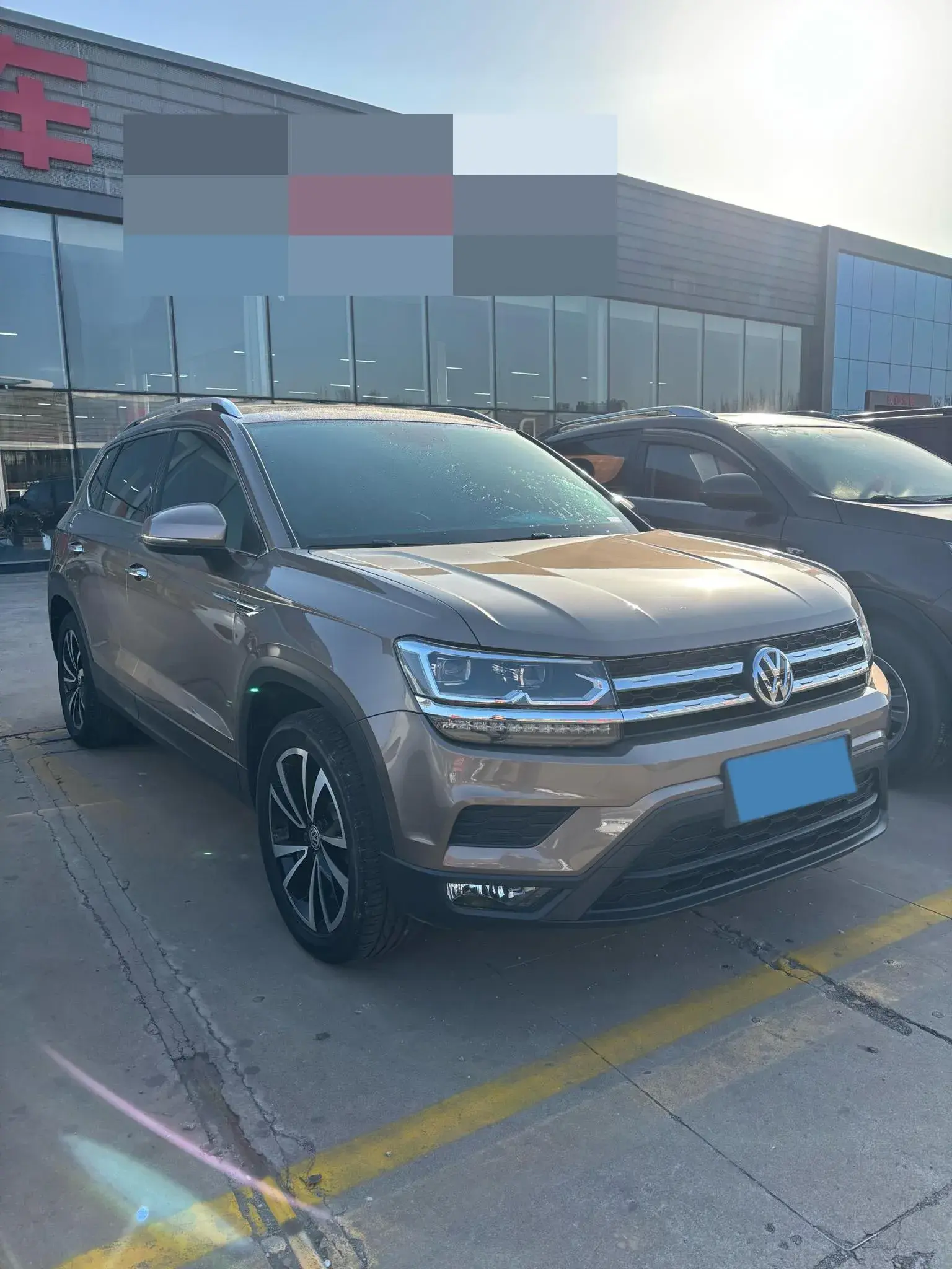 2019 VOLKSWAGEN THARU thumbnail 2