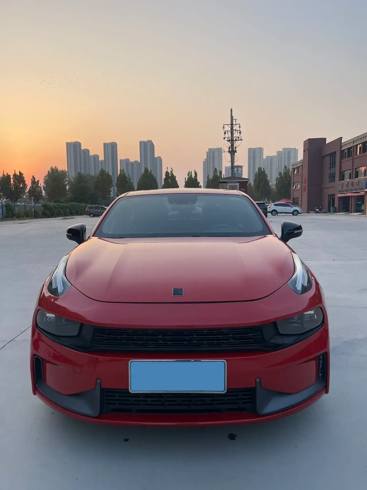 2018 LYNK&CO 03 thumbnail 2