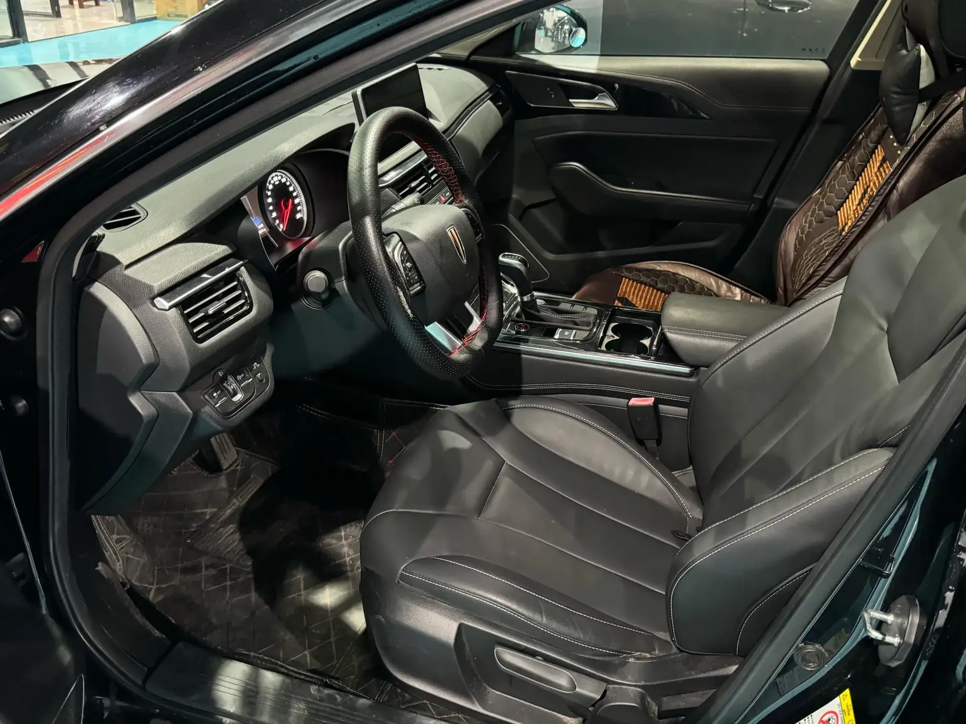 2019 HONGQI H5 thumbnail 2