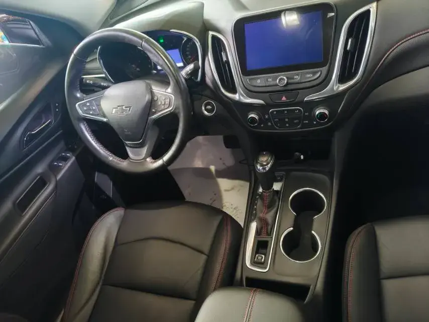 2019 CHEVROLET EQUINOX thumbnail 4