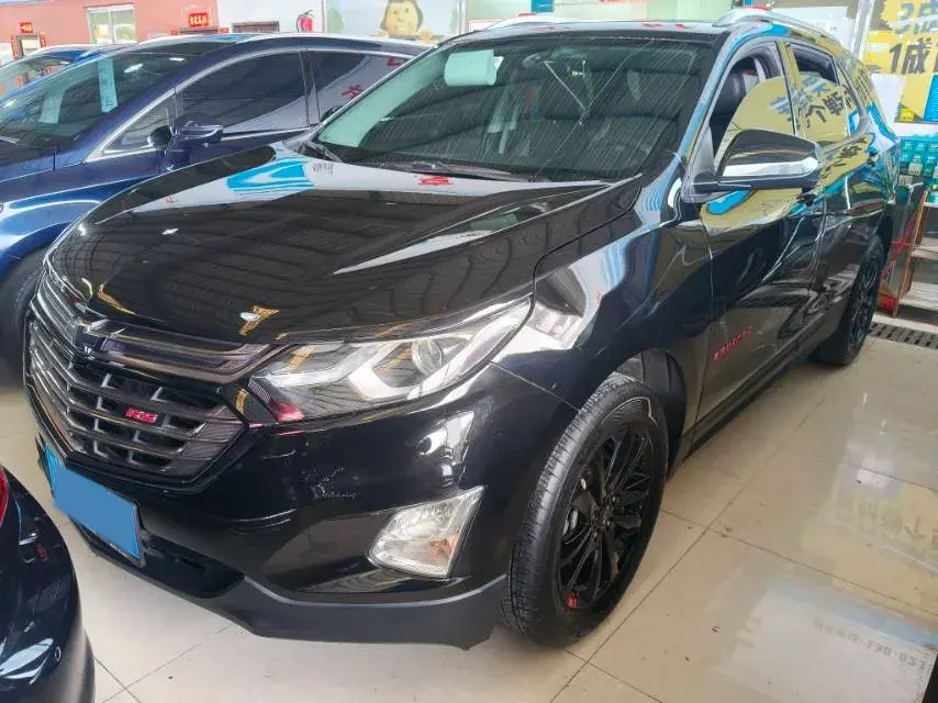 2019 CHEVROLET EQUINOX view 1
