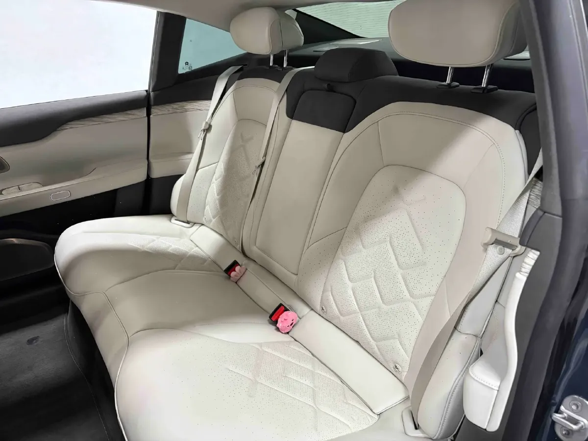 2021 Volkswagen ID.6 Crozz BEV 84.8KWH,autocango,china used car exporter,china ev exporter,chinese used car exporter,chinese used ev exporter