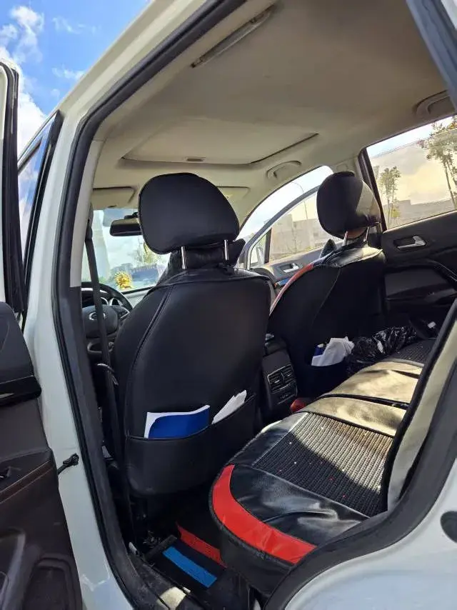 2017 GAC TRUMPCHI thumbnail 2