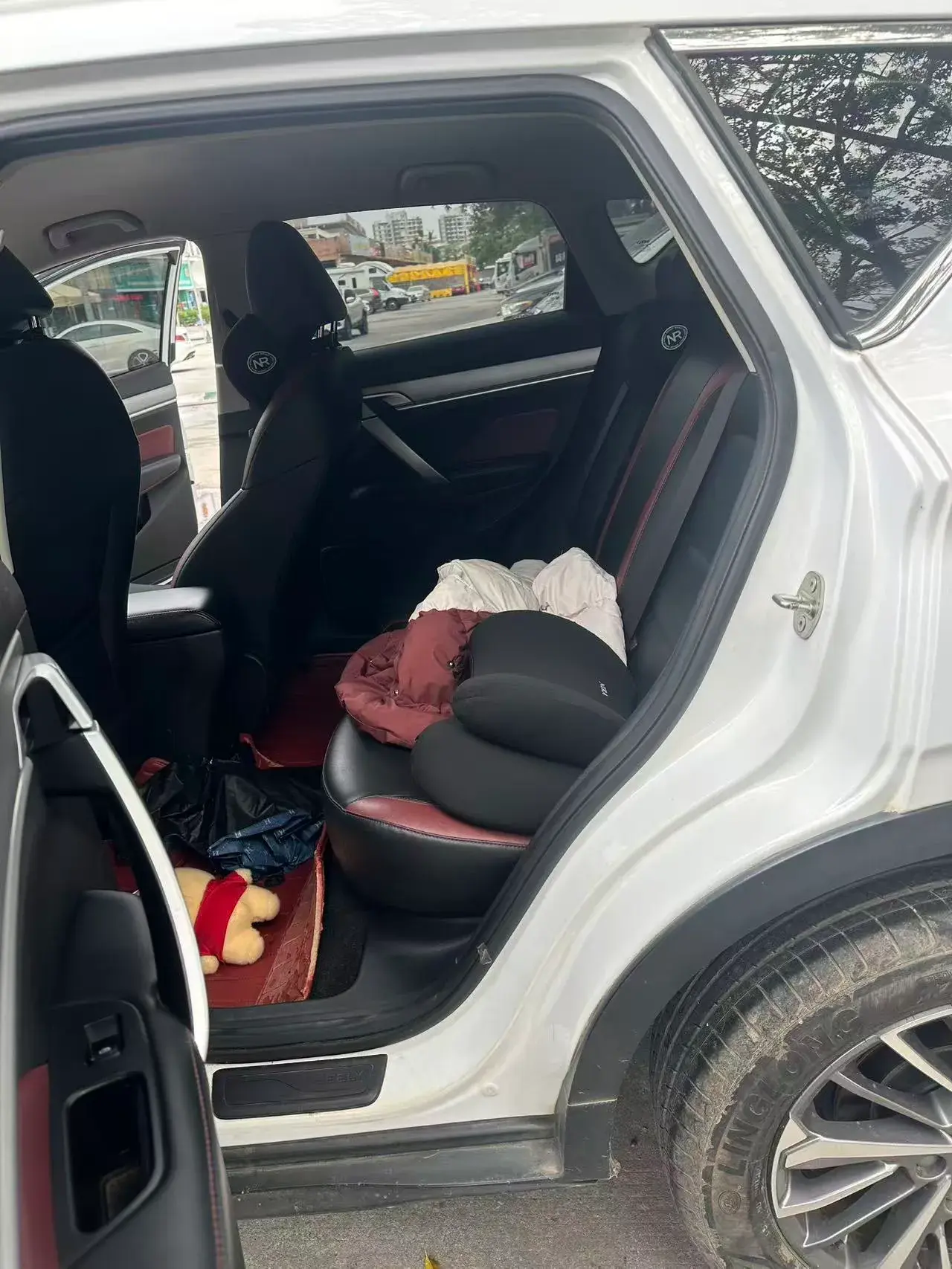 2021 GEELY COOLRAY thumbnail 4