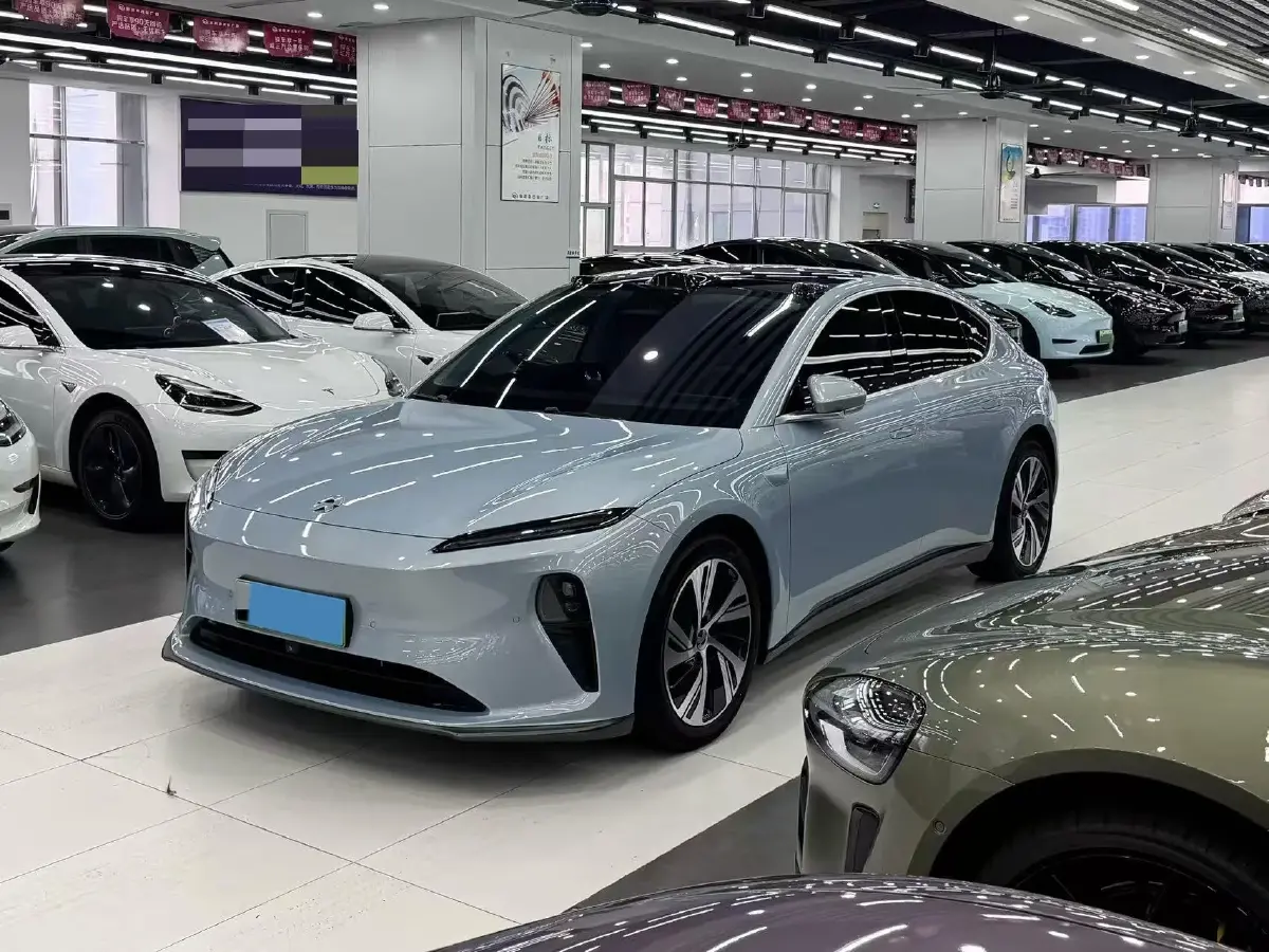 2022 NIO ET5 BEV 75KWH