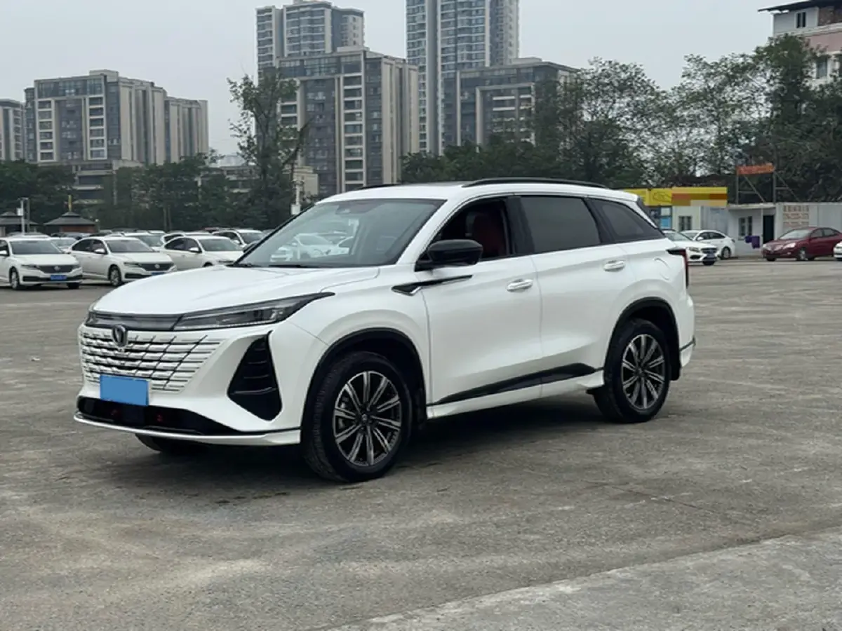 2024 ChangAn CS75 Plus 1.5T 188HP L4 8AT
