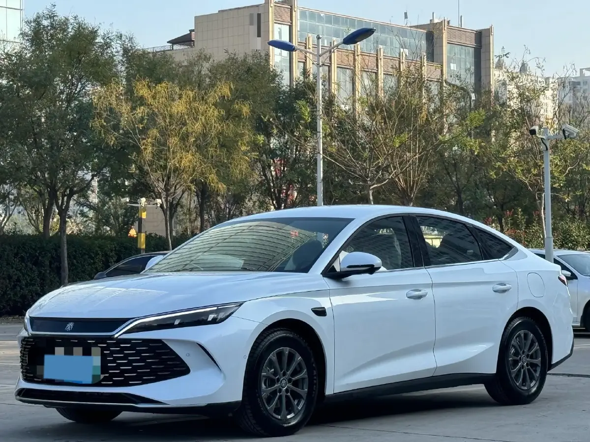 2025 BYD QinL 1.5L 101HP L4 E-CVT PHEV 10.08KWH