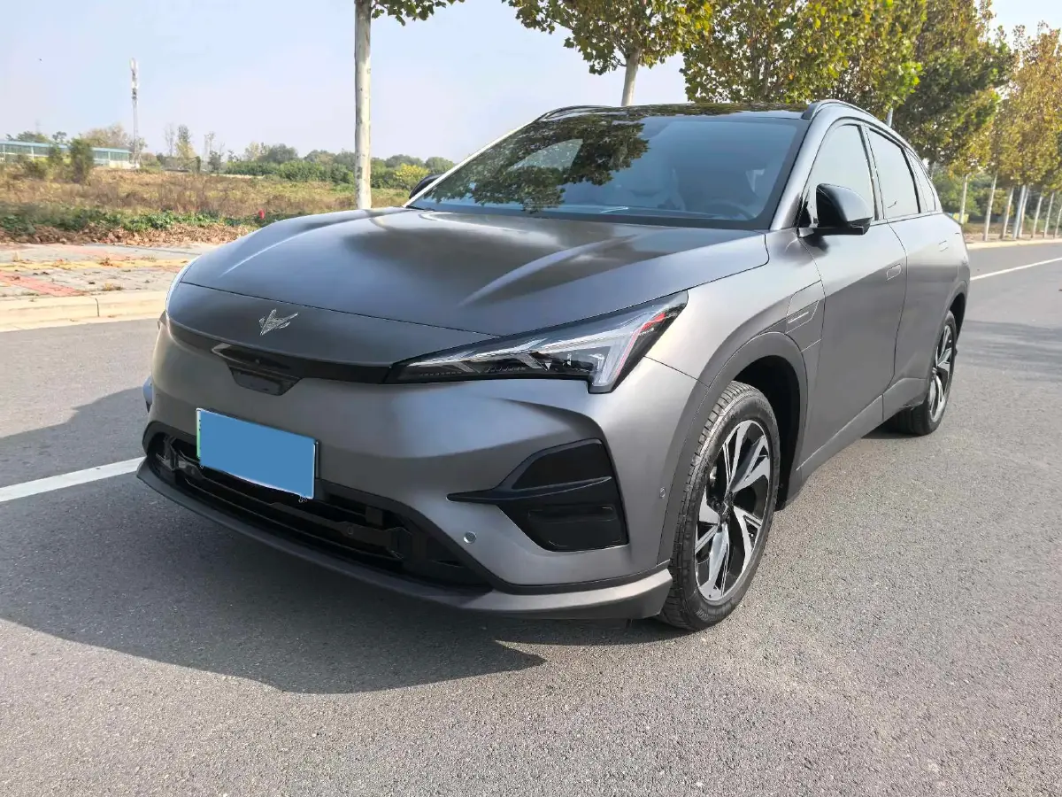 2024 ARCFOX αT5 BEV 65KWH