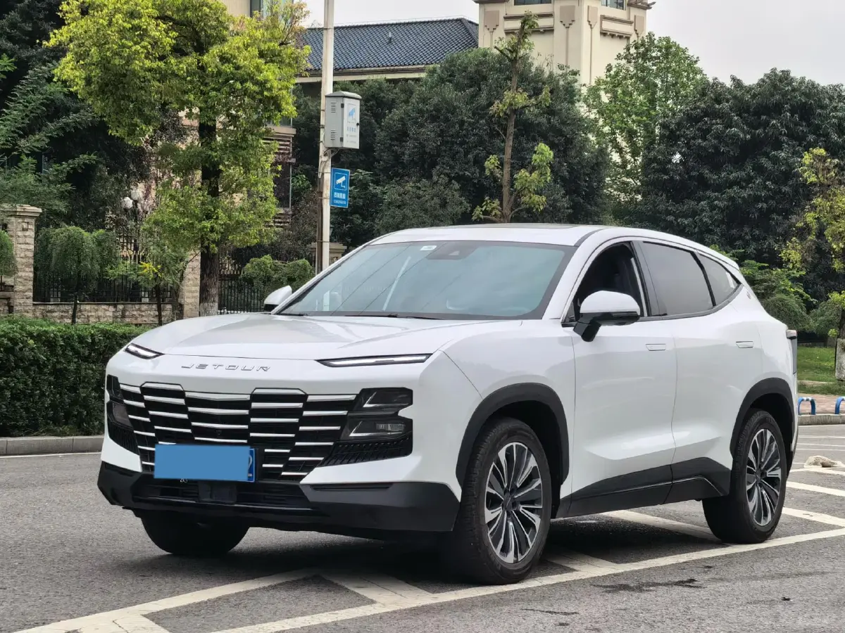 2022 Jetour DASHING 1.6T 197HP L4 7DCT
