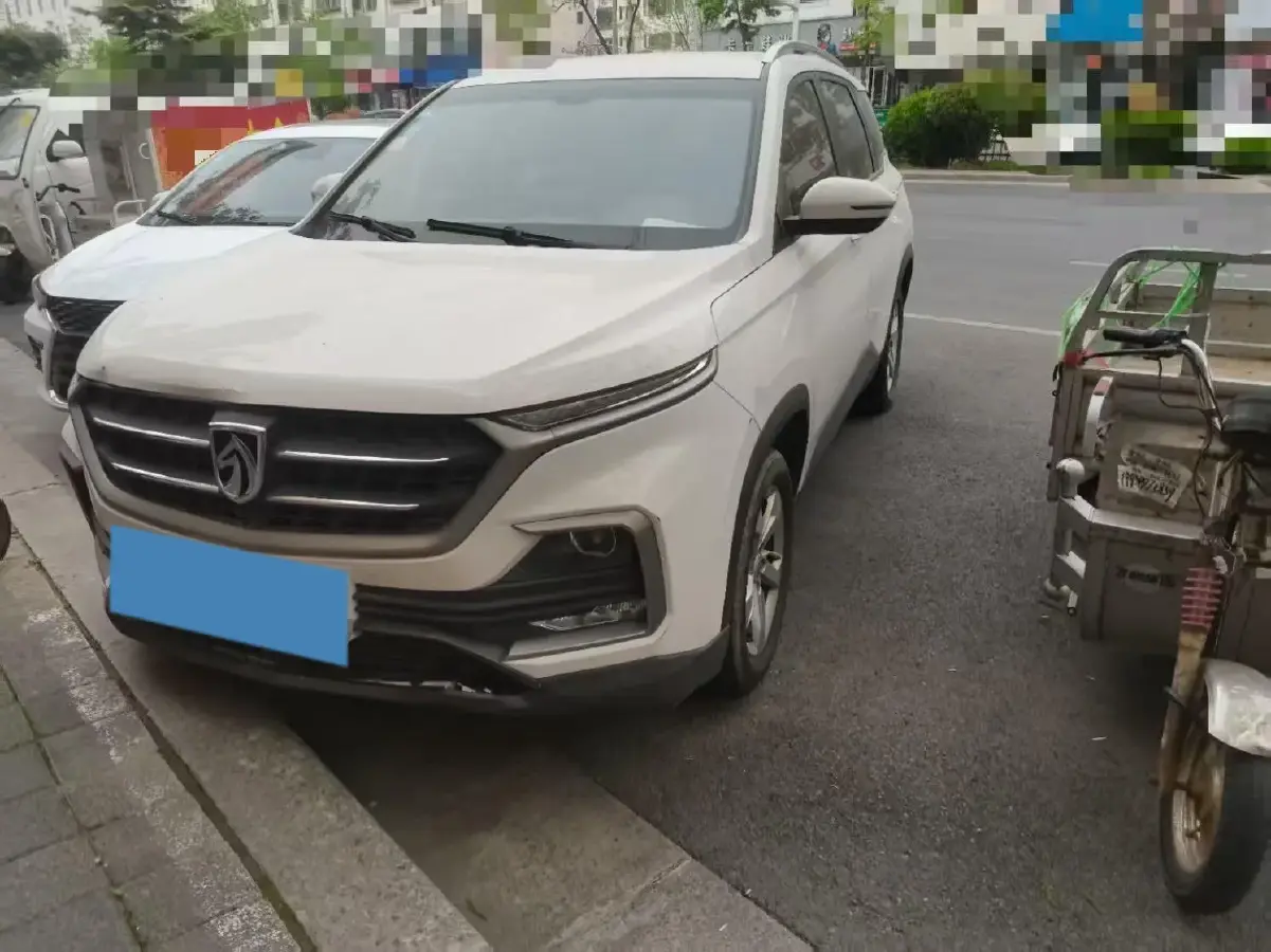 2020 BaoJun 530 1.5T 147HP L4 6MT 2020 BaoJun 530 1.5T 147HP L4 6MT