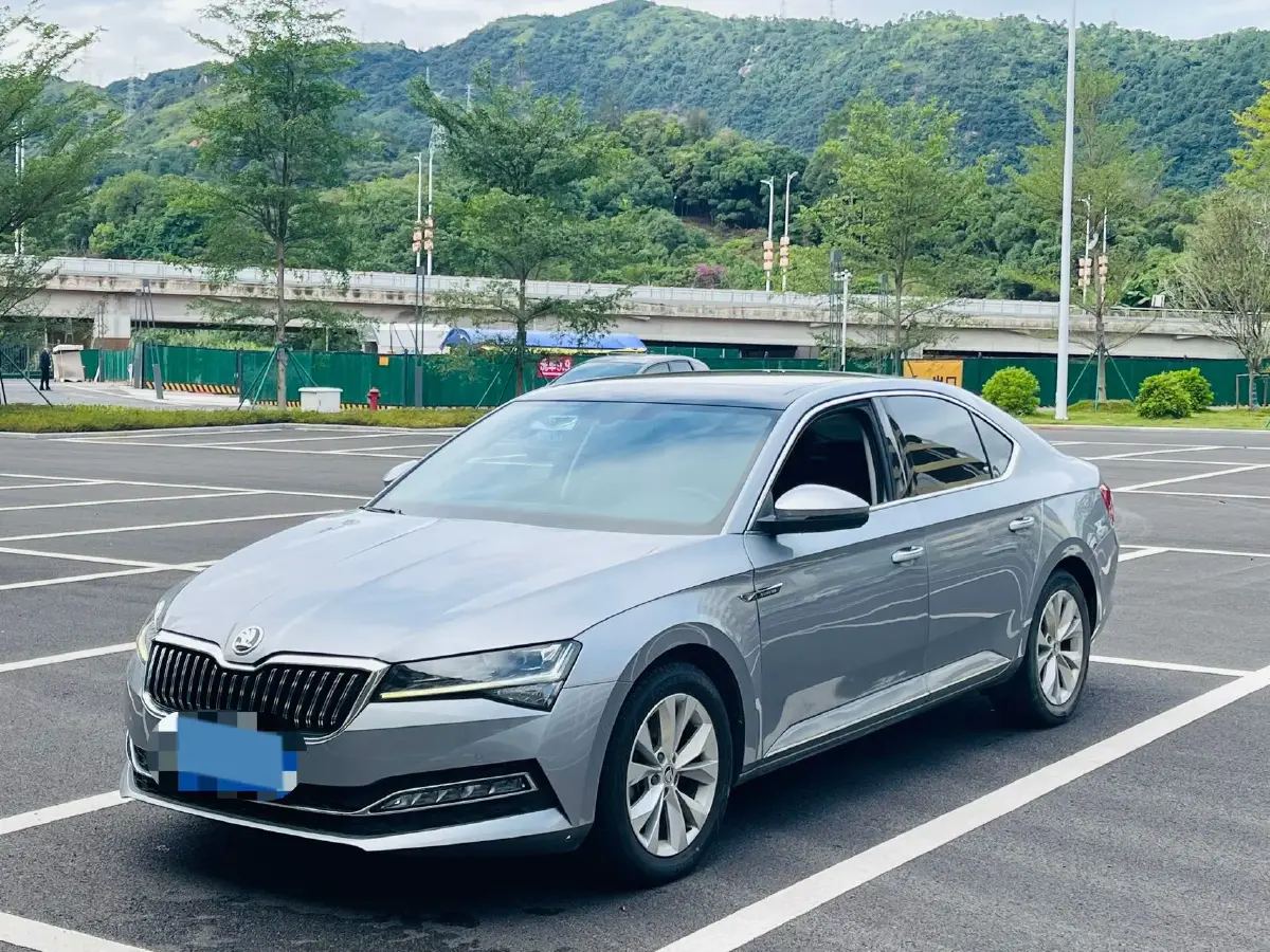 2019 Skoda Superb 1.4T 150HP L4 7DCT