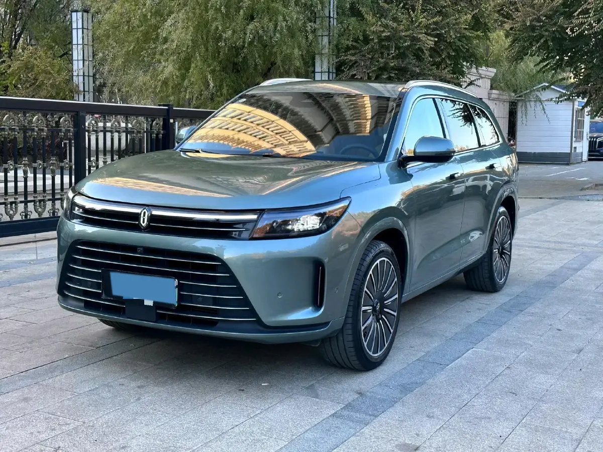 2022 AITO AITO M7 Range Extended 125HP REEV 40KWH