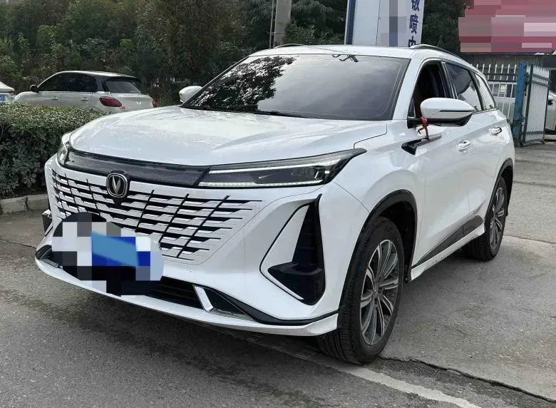 2024 ChangAn CS75 Plus 1.5T 188HP L4 8AT,autocango,china used car exporter,china ev exporter,chinese used car exporter,chinese used ev exporter