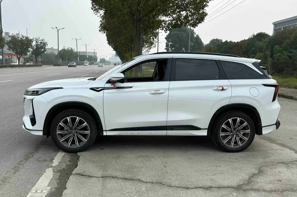 2024 ChangAn CS75 Plus 1.5T 188HP L4 8AT,autocango,china used car exporter,china ev exporter,chinese used car exporter,chinese used ev exporter