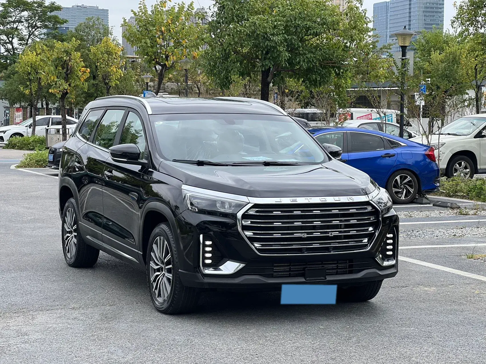 2023 JETOUR X90 thumbnail 3