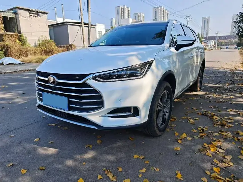 2018 BYD TANG view 1