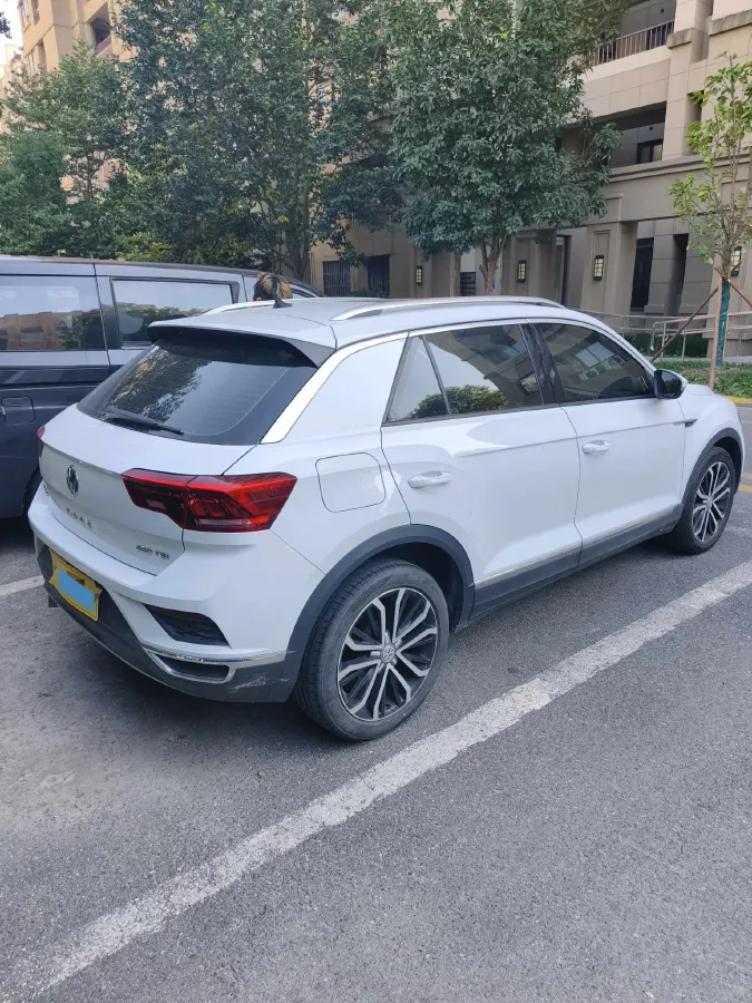 2019 Volkswagen T-Roc 1.4T 150HP L4 7DCT,autocango,china used car exporter,china ev exporter,chinese used car exporter,chinese used ev exporter