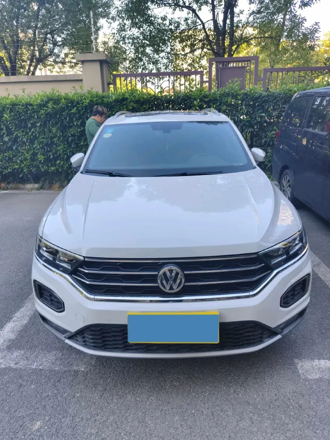 2019 Volkswagen T-Roc 1.4T 150HP L4 7DCT,autocango,china used car exporter,china ev exporter,chinese used car exporter,chinese used ev exporter