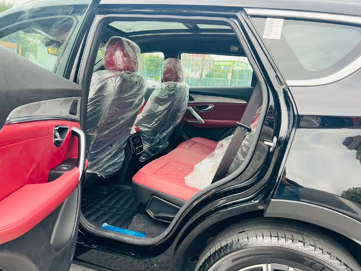 2023 Jetour X70 Plus 1.5T 156HP L4 6DCT,autocango,china used car exporter,china ev exporter,chinese used car exporter,chinese used ev exporter