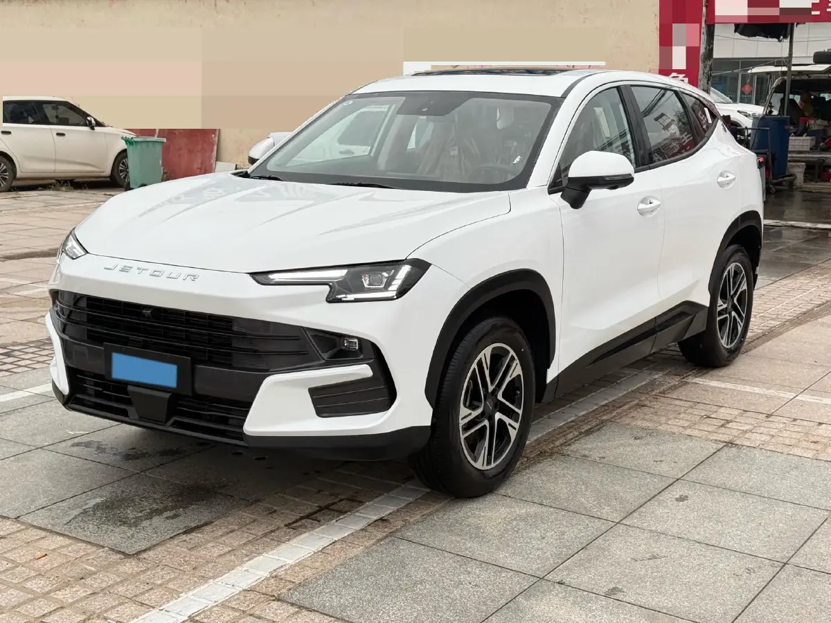 2025 Jetour DASHING 1.5T 156HP L4 6DCT