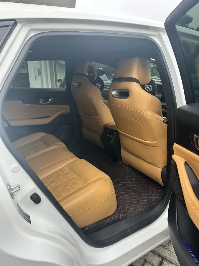 2021 ChangAn UNI-K 2.0T 233HP L4 8AT,autocango,china used car exporter,china ev exporter,chinese used car exporter,chinese used ev exporter