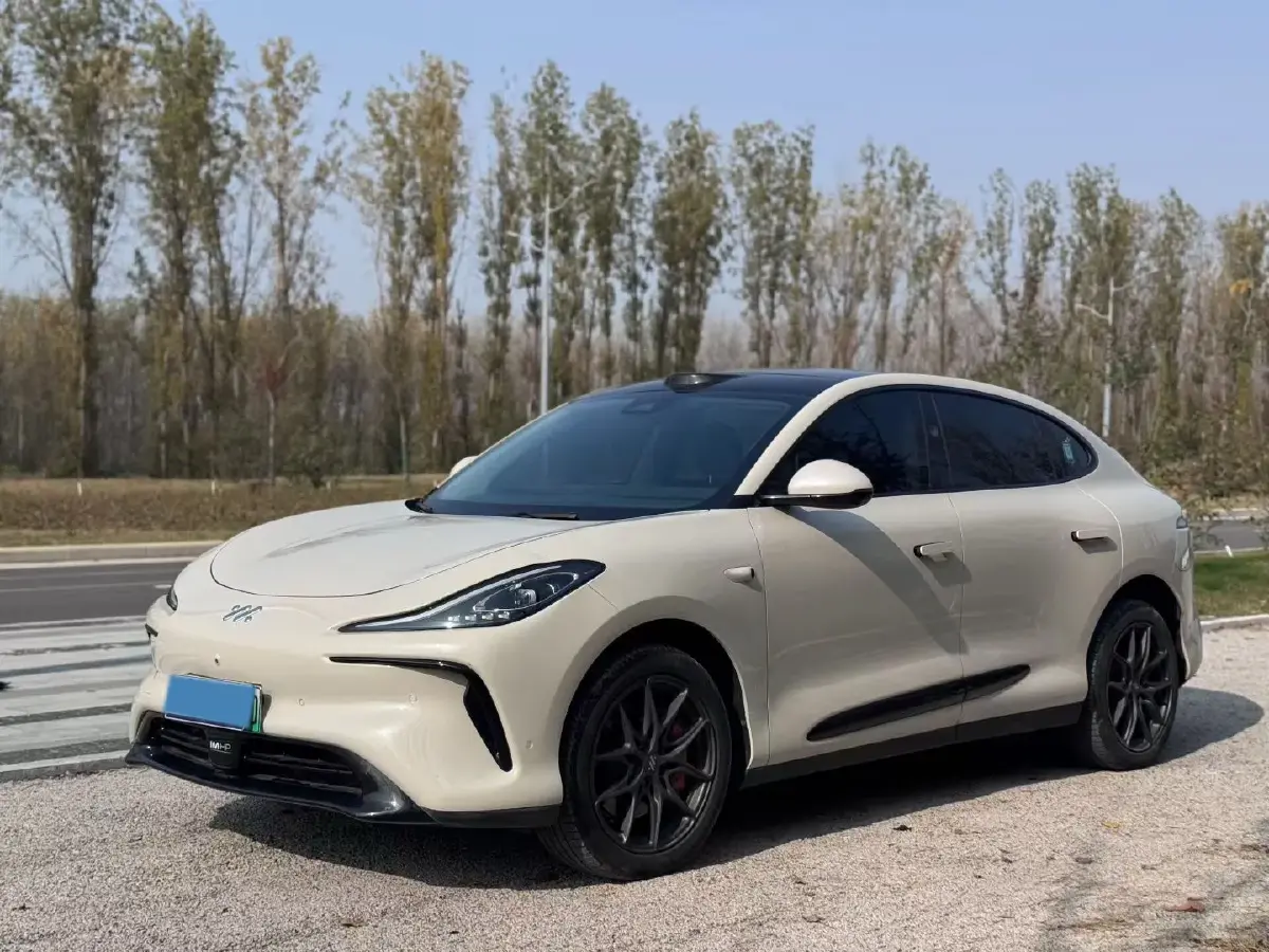 2023 IM LS6 BEV 71KWH