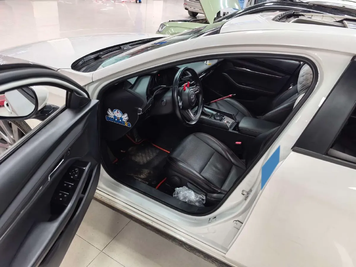 2020 Mazda 3 Axela 2.0L 158HP L4 6AT,autocango,china used car exporter,china ev exporter,chinese used car exporter,chinese used ev exporter
