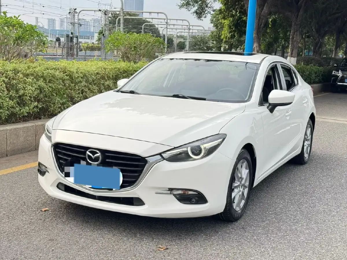 2017 Mazda 3 Axela 1.5L 117HP L4 6AT
