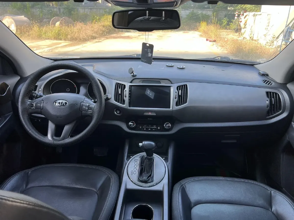 2014 Kia Sportage R 2.0L 165HP L4 6AT,autocango,china used car exporter,china ev exporter,chinese used car exporter,chinese used ev exporter