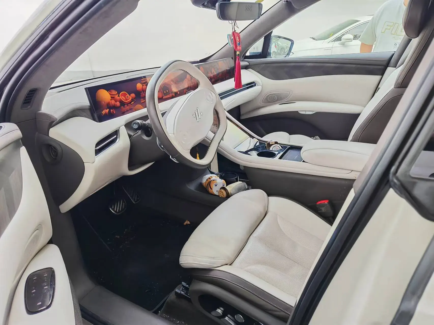 2023 IM LS7 thumbnail 3