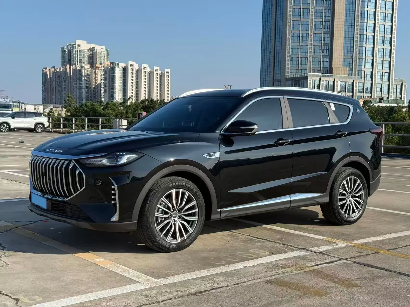 2024 JETOUR X70 view 1