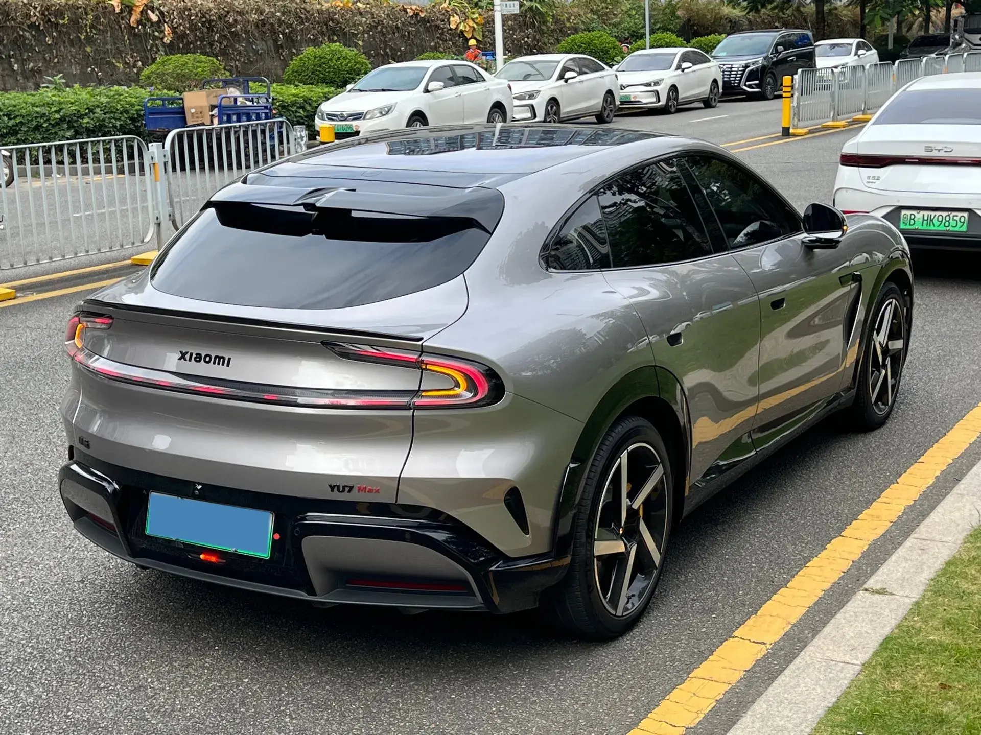 2025 MI YU7 thumbnail 4