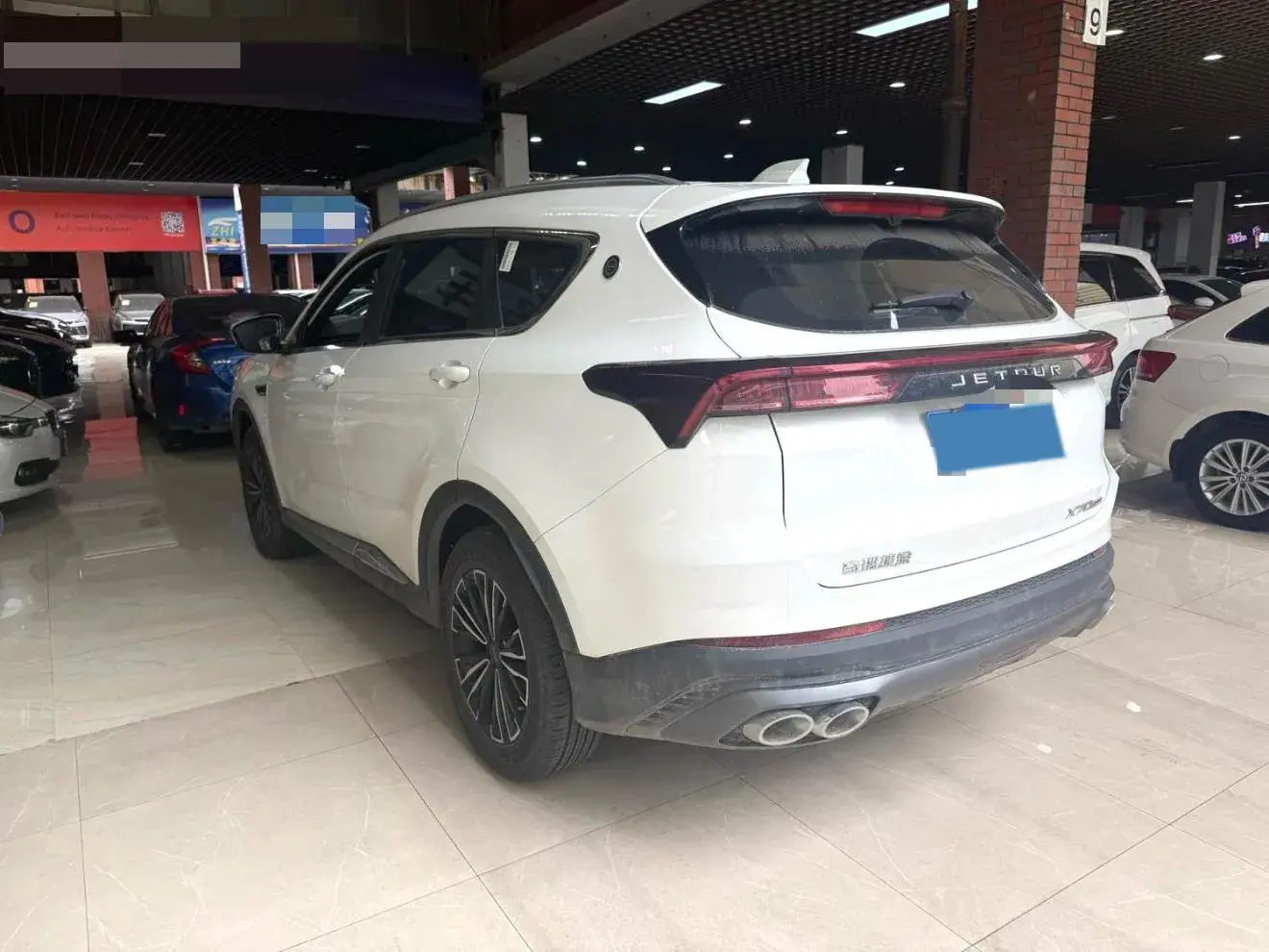 2025 JETOUR X70 thumbnail 4