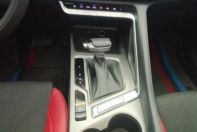 2023 ChangAn CS35 Plus 1.4T 160HP L4 7DCT,autocango,china used car exporter,china ev exporter,chinese used car exporter,chinese used ev exporter