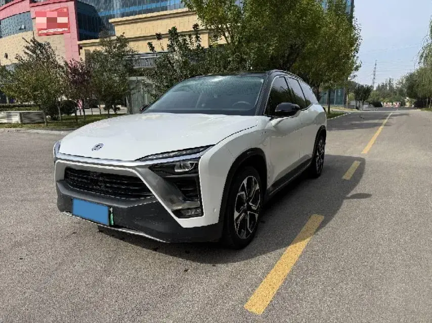 2018 NIO ES8 BEV 70KWH