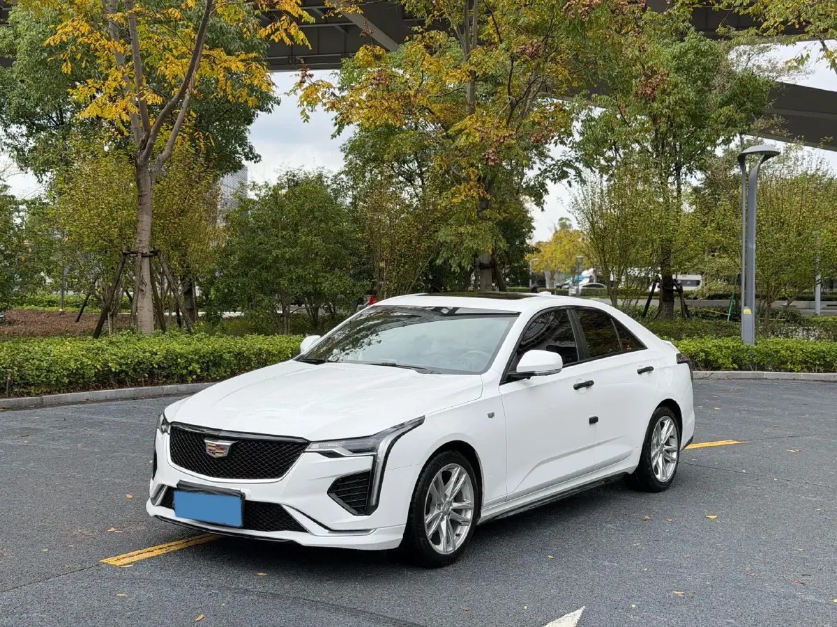 2022 Cadillac CT4 2.0T 237HP L4 8AT