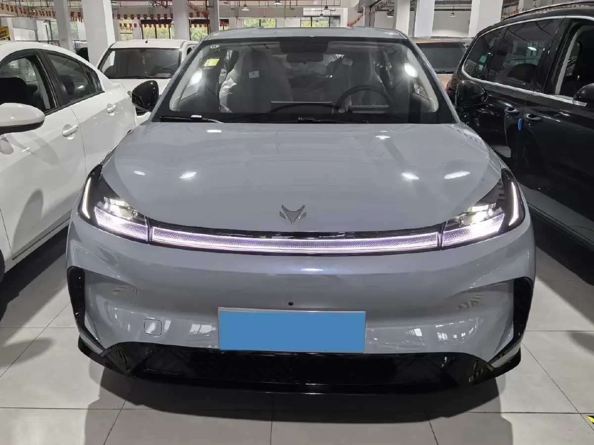 2025 ARCFOX T1 BEV,autocango,china used car exporter,china ev exporter,chinese used car exporter,chinese used ev exporter