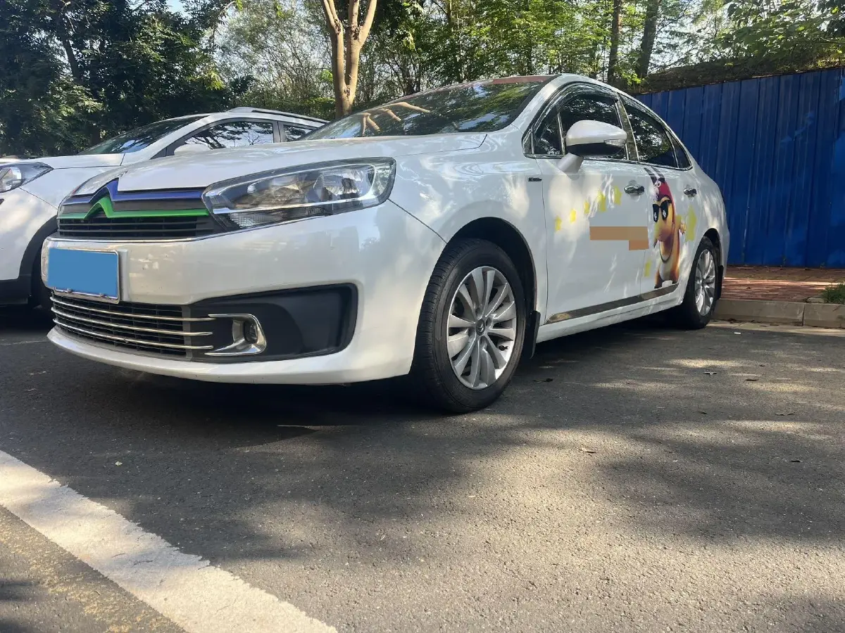 2018 Citroen C4 C-Quatre 1.6L 117HP L4 5MT