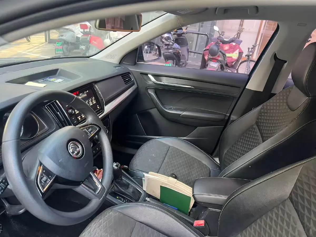 2018 Skoda Kamiq 1.5L 110HP L4 6AT,autocango,china used car exporter,china ev exporter,chinese used car exporter,chinese used ev exporter