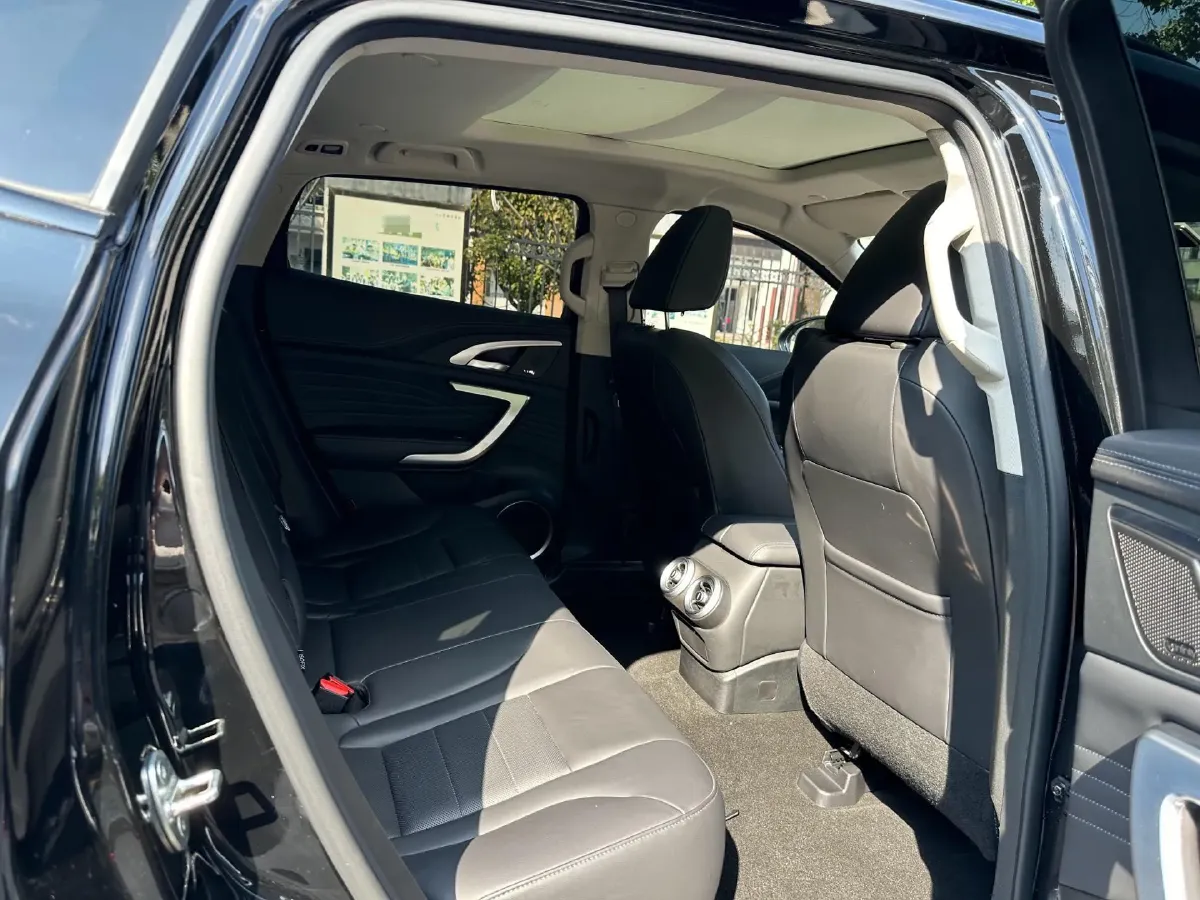 2020 WEY VV7 GT 2.0T 227HP L4 7DCT,autocango,china used car exporter,china ev exporter,chinese used car exporter,chinese used ev exporter