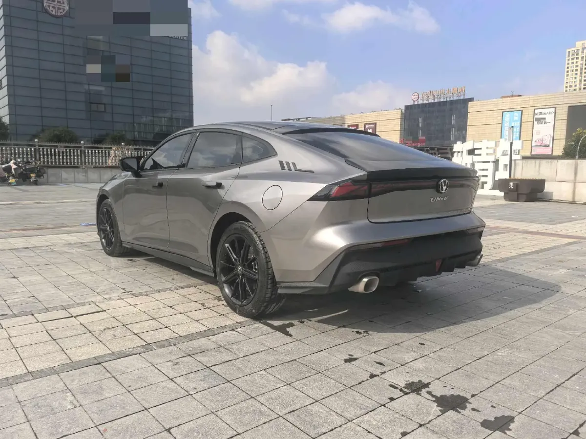 2023 ChangAn UNI-V iDD 1.5T 170HP L4 6TCT PHEV 18.4KWH,autocango,china used car exporter,china ev exporter,chinese used car exporter,chinese used ev exporter