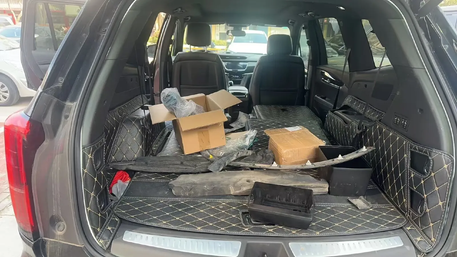 2019 Cadillac CT6 2.0T 241HP L4 10AT,autocango,china used car exporter,china ev exporter,chinese used car exporter,chinese used ev exporter