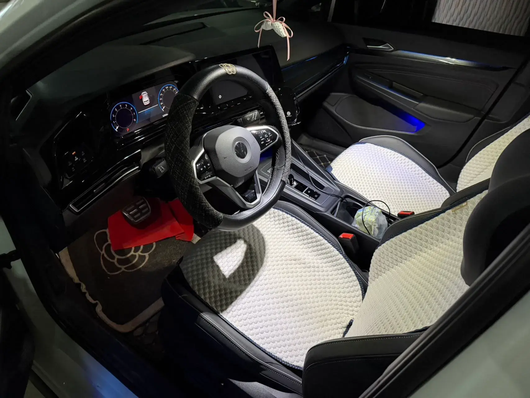 2021 VOLKSWAGEN GOLF thumbnail 3