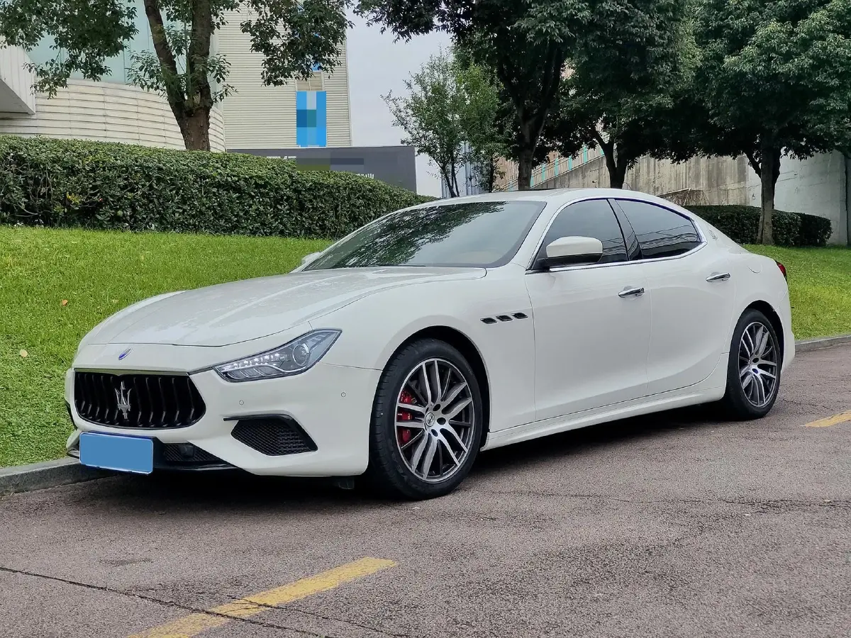 2021 Maserati Ghibli 3.0T 350HP V6 8AT 2021 Maserati Ghibli 3.0T 350HP V6 8AT
