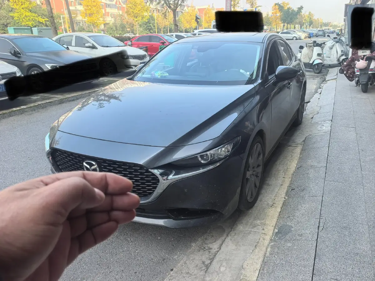 2022 Mazda 3 Axela 2.0L 158HP L4 6AT