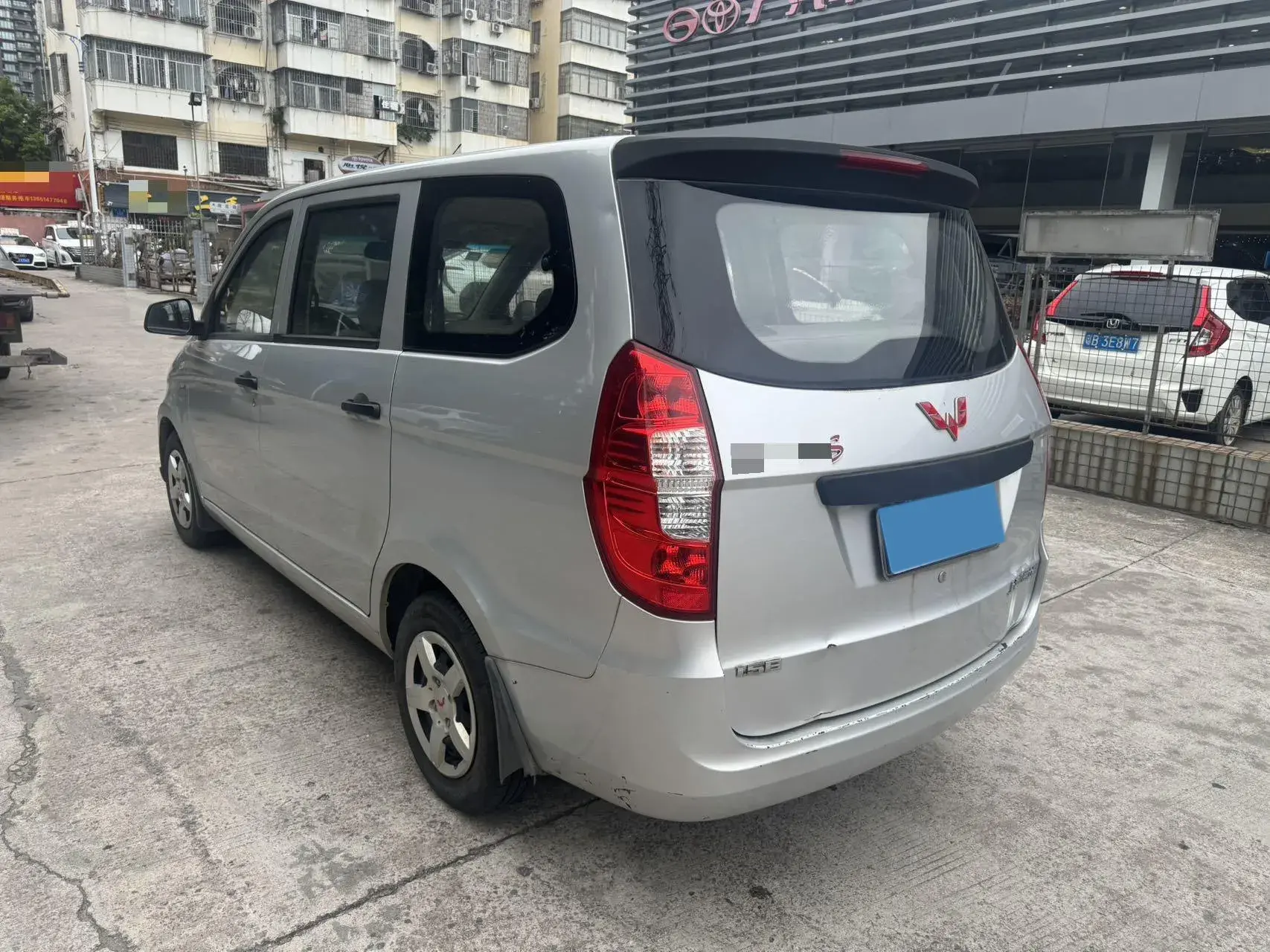 2015 WULING HONGGUANG thumbnail 4