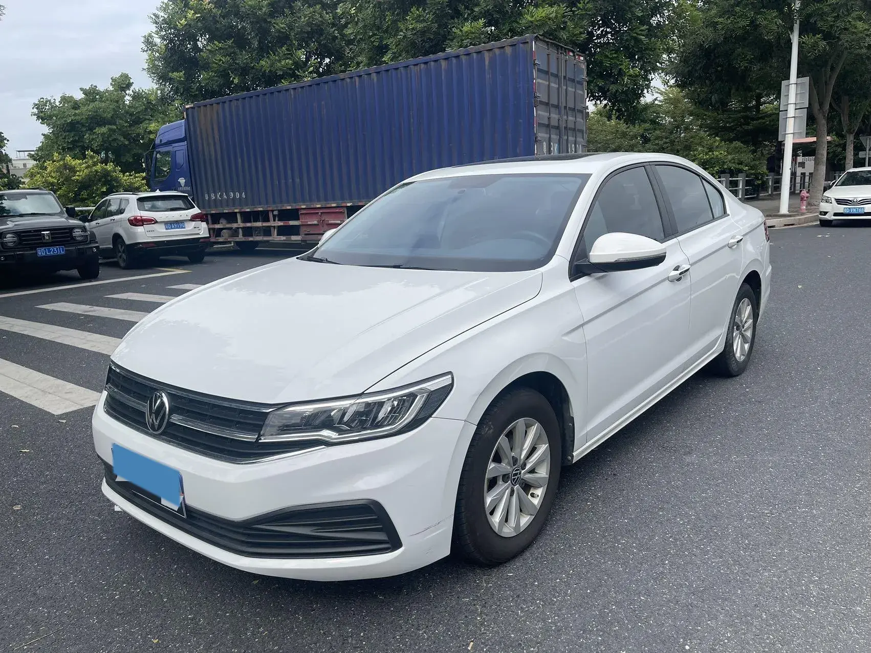 2021 VOLKSWAGEN BORA view 1