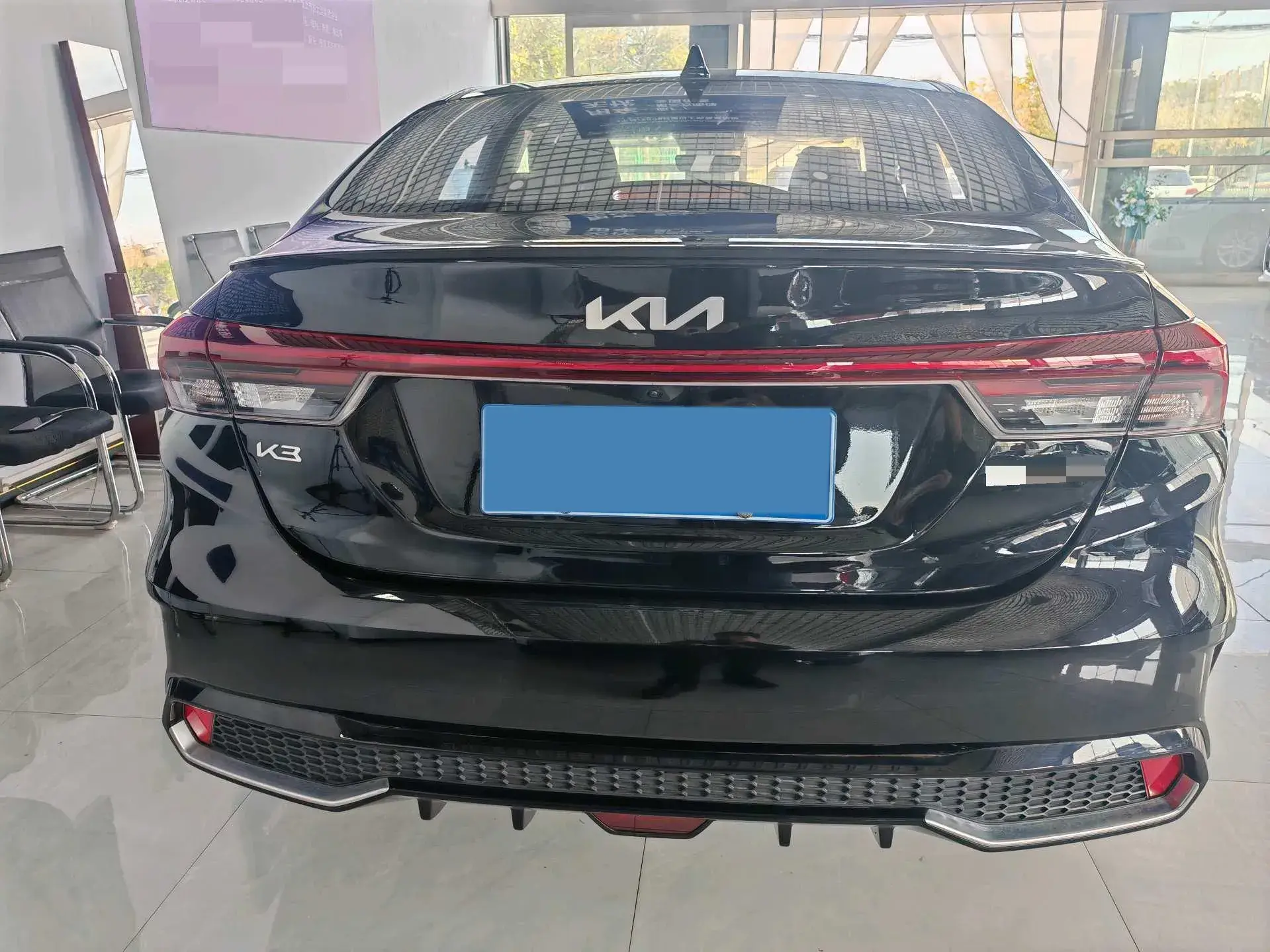 2023 KIA K3 thumbnail 3