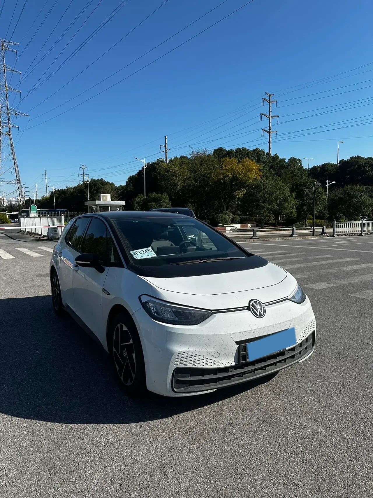 2023 VOLKSWAGEN ID.3 thumbnail 3